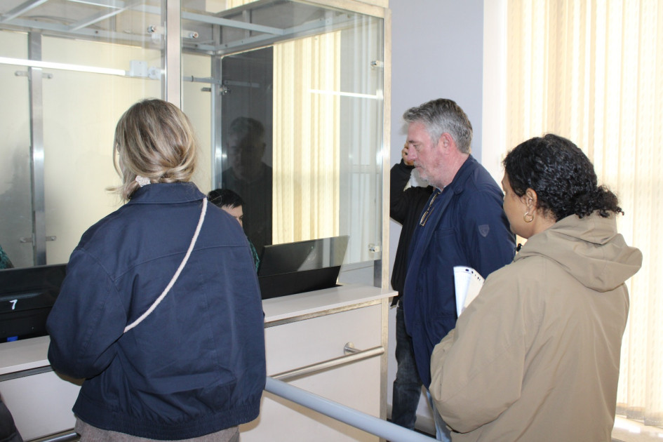 Əlcəzairin İrandakı səfiri və səfirlik əməkdaşları təxliyə olunublar<font color=red> - FOTOLAR</font>