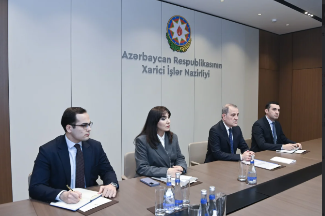 Kolumbiyanın yeni səfiri etimadnaməsinin surətini Ceyhun Bayramova təqdim edib<font color=red> - FOTOLAR</font>