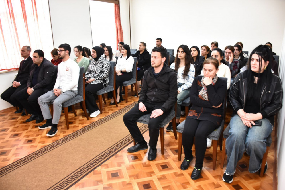 “Ailə münaqişələrinin həlli üçün mediasiyanın gücləndirilməsi” mövzusunda tədbir keçirilib<font color=red> - FOTOLAR</font>
