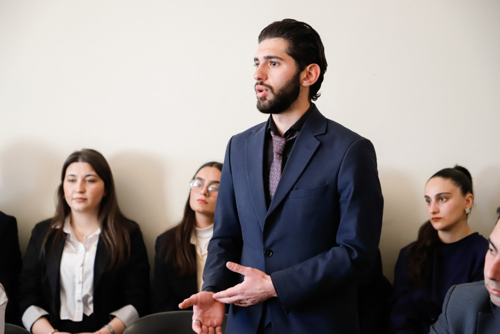 Naxçıvanda gənclər təşkilatları ilə görüş keçirilib<font color=red> - FOTOLAR</font>