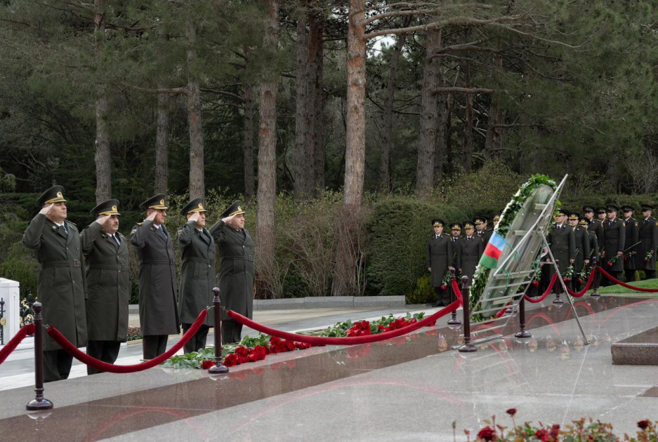 Otuz dörd illik sədaqətli xidmət nümunəsi<font color=red> - FOTOLAR</font>