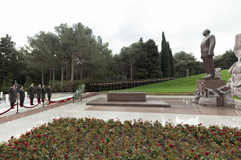 Otuz dörd illik sədaqətli xidmət nümunəsi<font color=red> - FOTOLAR</font>