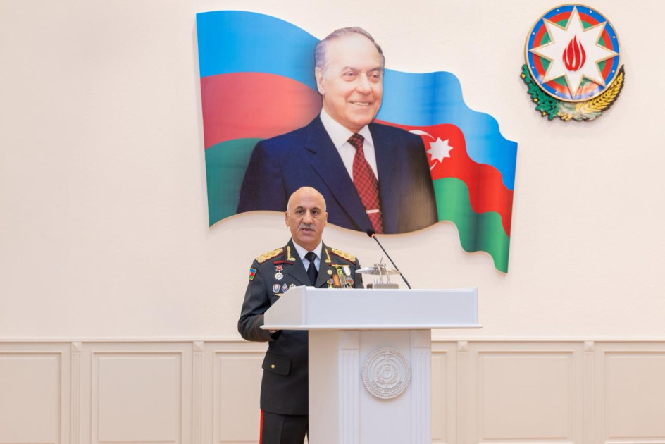 Otuz dörd illik sədaqətli xidmət nümunəsi<font color=red> - FOTOLAR</font>