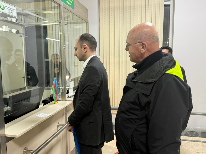 İrandan təxliyə davam edir: Bir neçə ölkə vətəndaşı Azərbaycan ərazisinə daxil olub<font color=red> - FOTOLAR</font>