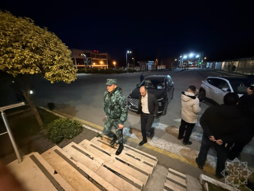 İrandan təxliyə davam edir: Bir neçə ölkə vətəndaşı Azərbaycan ərazisinə daxil olub<font color=red> - FOTOLAR</font>