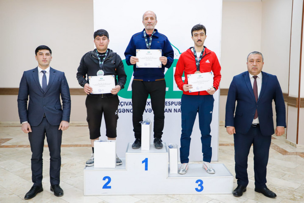 Dövlət qurumlarının əməkdaşları arasında stolüstü tennis yarışı keçirilib <font color=red> - FOTOLAR</font>