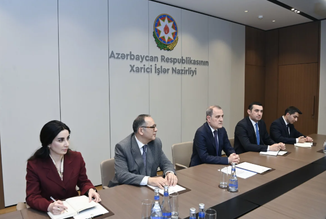 Ceyhun Bayramov UN-Habitat-ın icraçı direktoru ilə WUF-13-ə hazırlıq işlərini müzakirə edib<font color=red> - FOTOLAR</font>