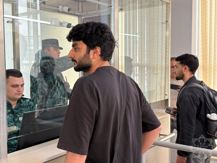 İrandan təxliyə olunan daha 39 Hindistan vətəndaşı Azərbaycan ərazisinə keçib<font color=red> - FOTOLAR</font>