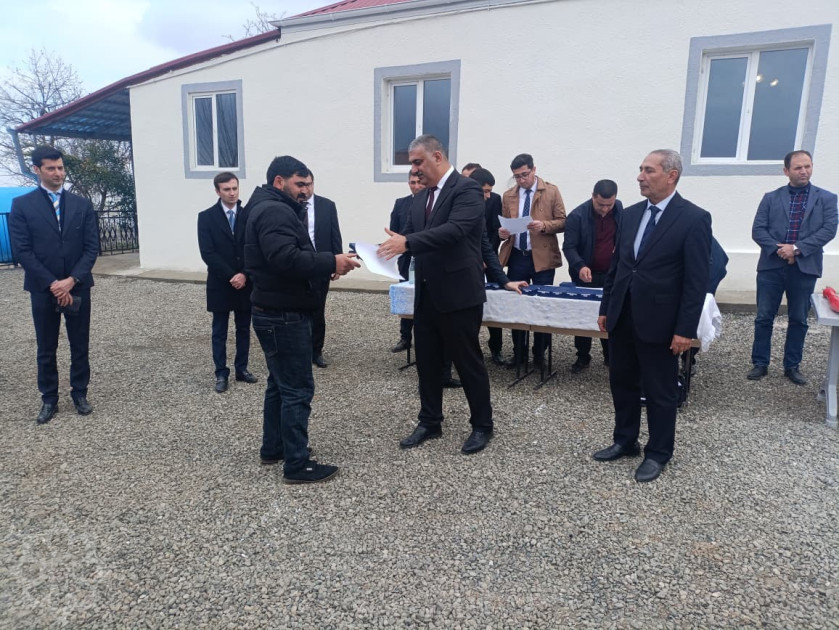 Xocavəndin Xanoba kəndində 25 ailəyə evlərinin açarları təqdim olunub<font color=red> - FOTOLAR</font>