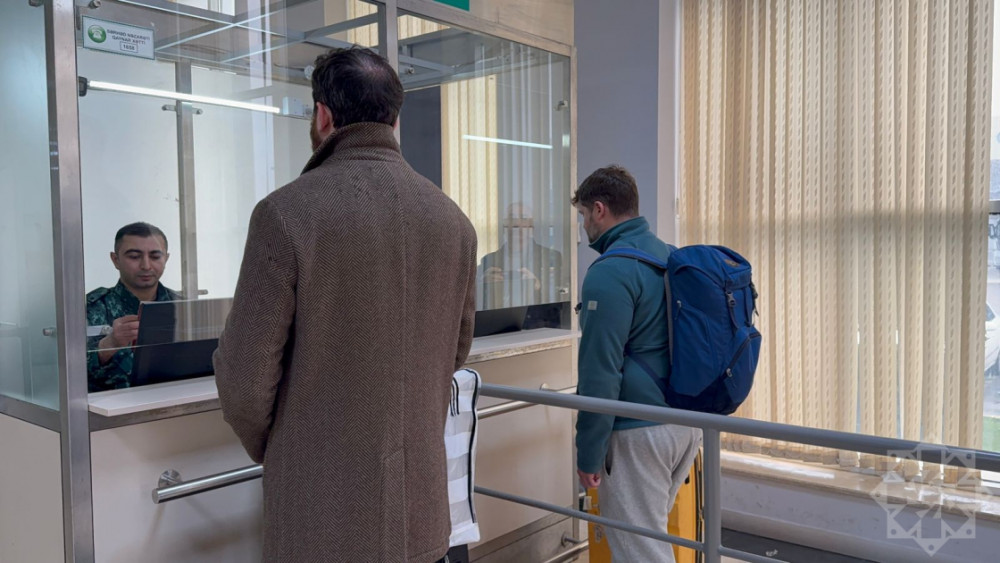 Rusiya, Qazaxıstan və Çin vətəndaşları İrandan Azərbaycana təxliyə olunub<font color=red> - FOTOLAR</font>