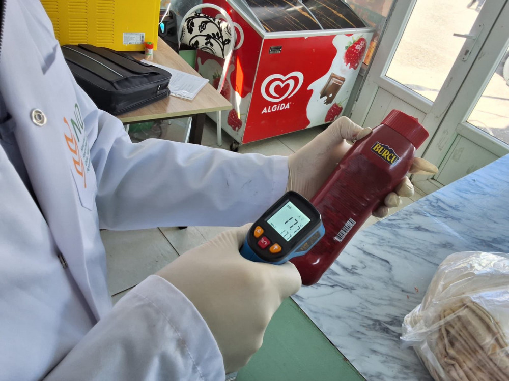 Ordubadda dönərxanada ciddi nöqsanlar aşkarlanıb, inzibati protokol tərtib olunub<font color=red> - FOTOLAR</font>