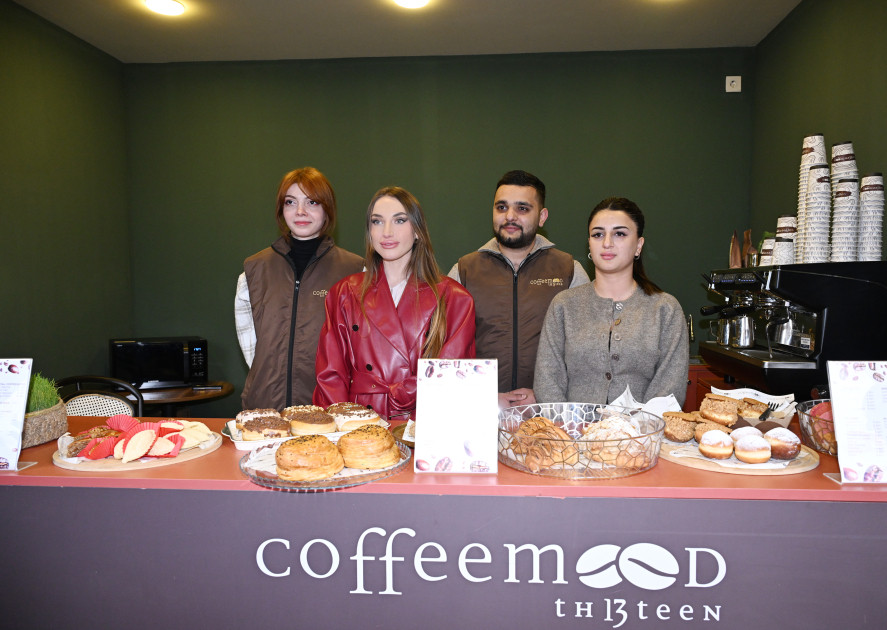 Alena Əliyeva Novruz yarmarkasını ziyarət edib<font color=red> - FOTOLAR</font>