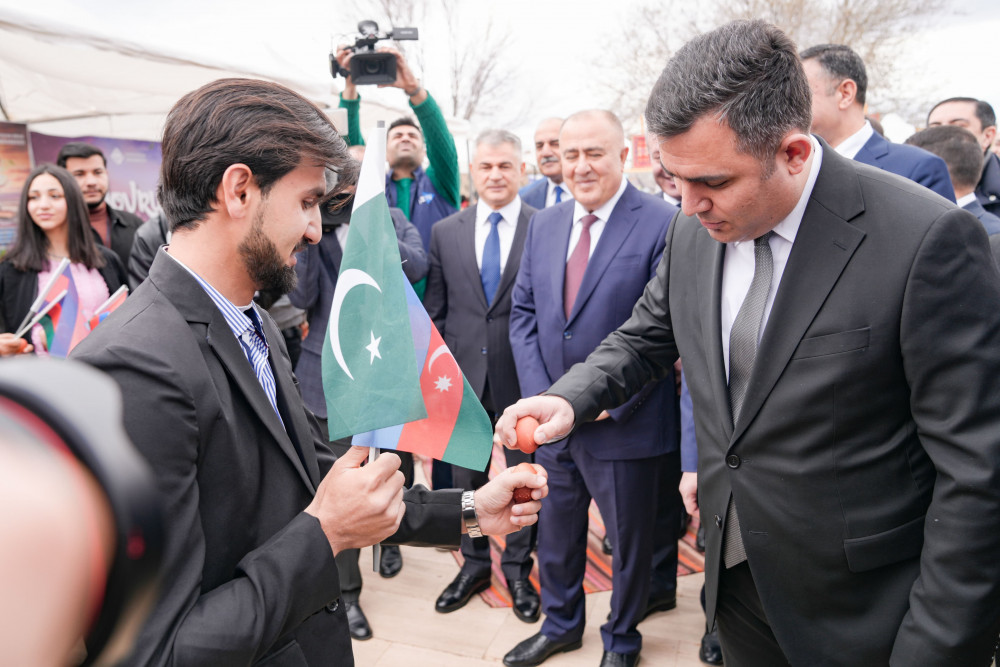 Naxçıvanda Novruz bayramı münasibətilə ümumxalq şənliyi keçirilib<font color=red> - FOTOLAR</font>