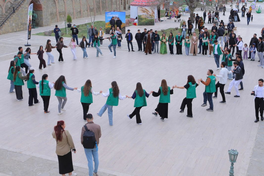 Naxçıvanda “Bahar” festivalı uğurla başa çatıb<font color=red> - FOTOLAR</font>
