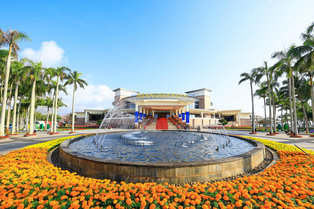 Sahibə Qafarova Boao Forumunda Azərbaycanın qlobal təşəbbüslərindən danışıb<font color=red> - FOTOLAR</font>