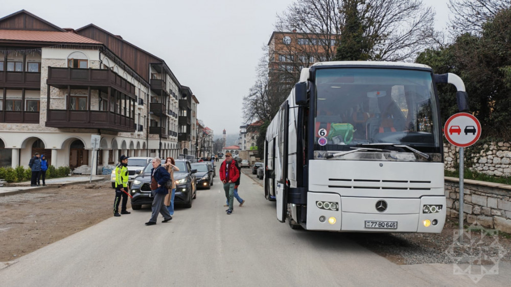 Dünya səyyahları Şuşa şəhərinə gəliblər<font color=red> - FOTOLAR</font>