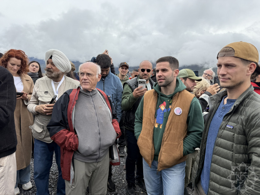 Dünya səyyahları Horadiz-Ağbənd avtomobil və dəmir yolunda görülən işlərlə tanış olublar<font color=red> - FOTOLAR</font>