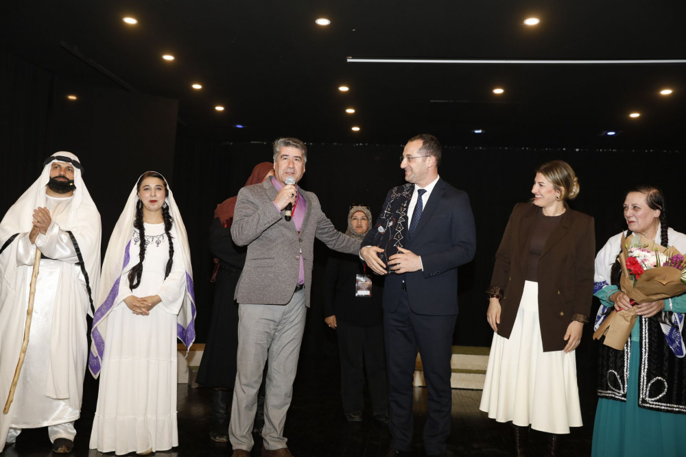 Naxçıvan Dövlət Milli Dram Teatrı beynəlxalq festivalda növbəti dəfə uğurla çıxış edib<font color=red> - FOTOLAR</font>