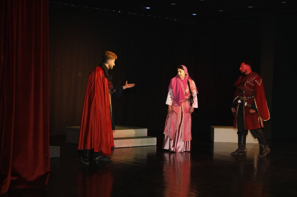 Naxçıvan Dövlət Milli Dram Teatrı beynəlxalq festivalda növbəti dəfə uğurla çıxış edib<font color=red> - FOTOLAR</font>