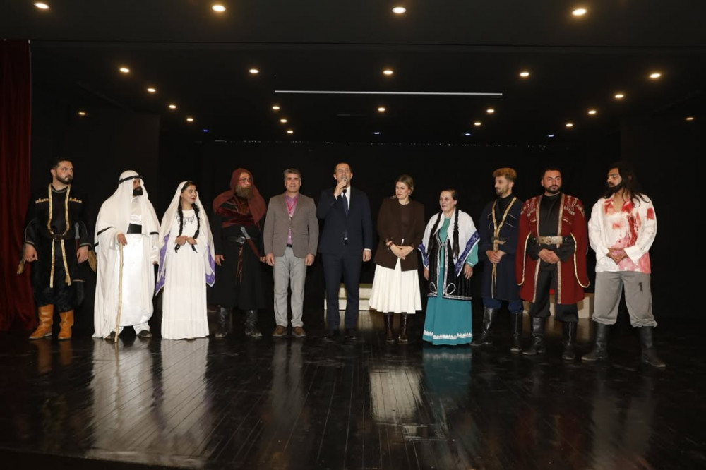 Naxçıvan Dövlət Milli Dram Teatrı beynəlxalq festivalda növbəti dəfə uğurla çıxış edib<font color=red> - FOTOLAR</font>