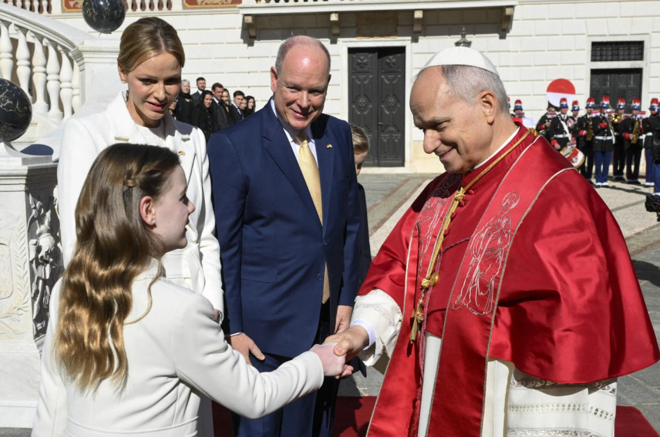 Roma Papası son 500 ildə ilk dəfə Monakoya səfər edib<font color=red> - FOTOLAR</font>