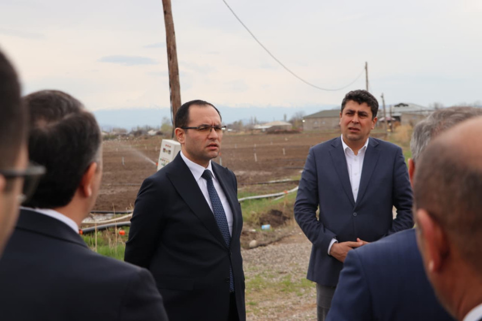 Nazir Məcnun Məmmədov Naxçıvanda təsərrüfatlara baş çəkib, su obyektlərinin vəziyyəti ilə tanış olub<font color=red> - FOTOLAR</font>