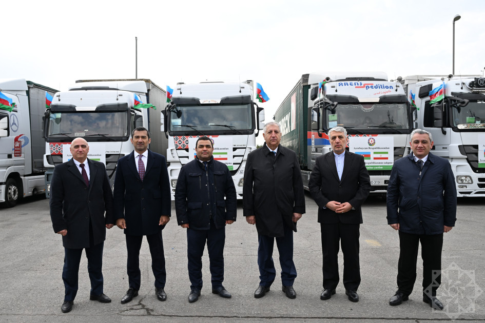 Azərbaycan Prezidentinin tapşırığı ilə İrana növbəti humanitar yardım yola salınıb<font color=red> - FOTOLAR</font>