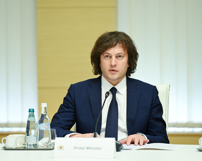 Prezident İlham Əliyevin Gürcüstanın Baş naziri İrakli Kobaxidze ilə geniş tərkibdə görüşü olub <font color=red> - FOTOLAR</font>