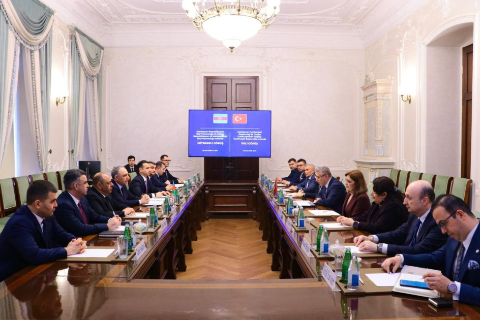 Türkiyənin Baş prokuroru Bakıdadır<font color=red> - FOTOLAR</font>