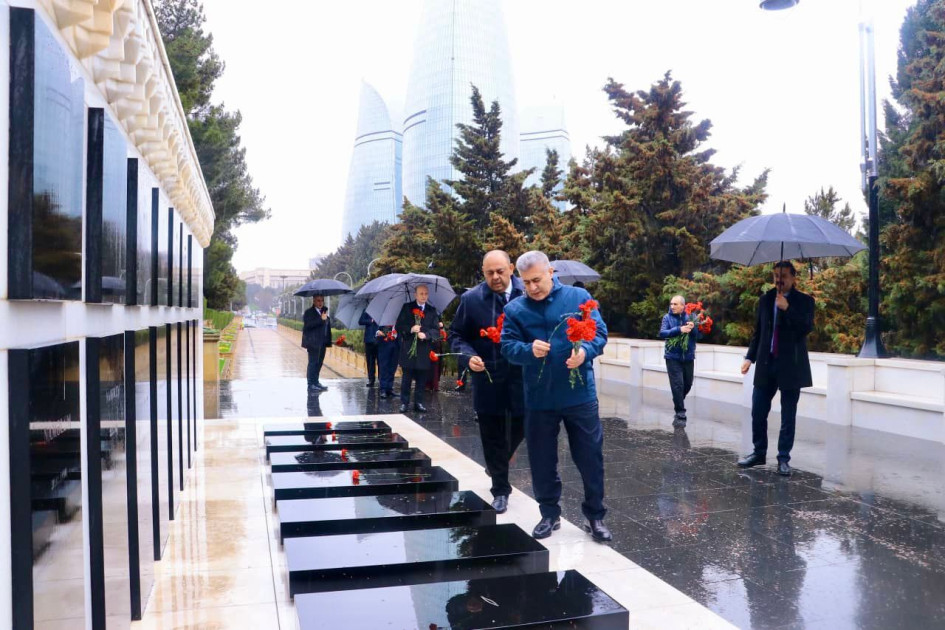 Türkiyənin Baş prokuroru Bakıdadır<font color=red> - FOTOLAR</font>