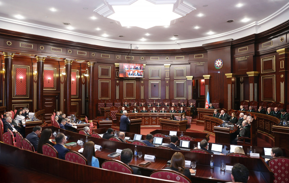 Ali Məhkəmə Plenumunun növbəti iclası olub<font color=red> - FOTOLAR</font>