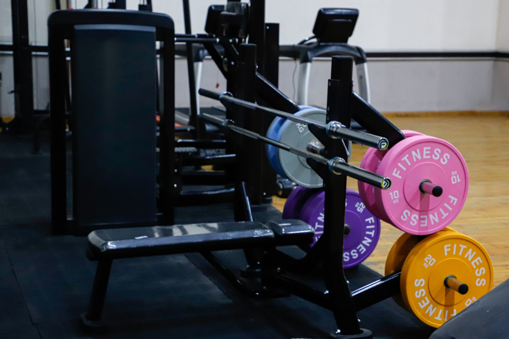 Naxçıvan Olimpiya İdman Kompleksində yeni trenajor alətləri quraşdırılıb<font color=red> - FOTOLAR</font>