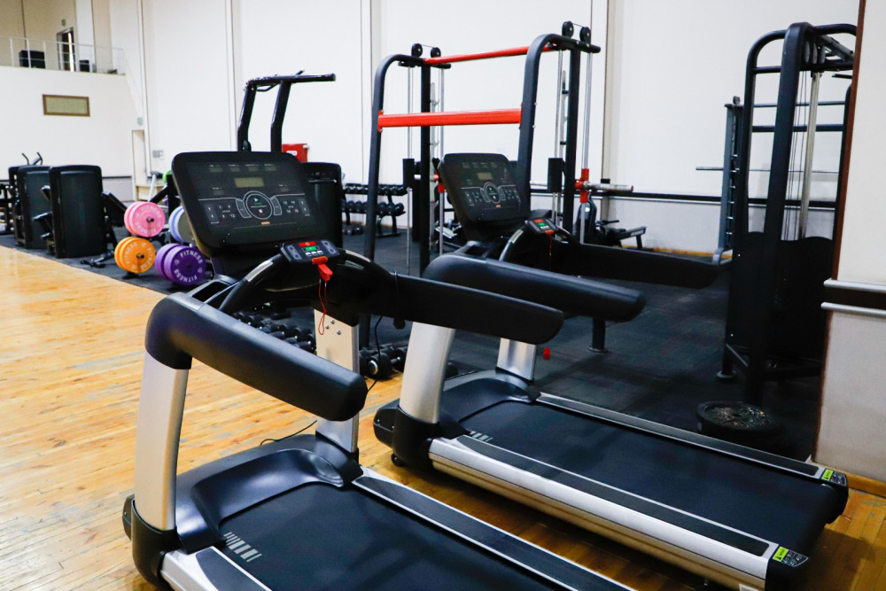 Naxçıvan Olimpiya İdman Kompleksində yeni trenajor alətləri quraşdırılıb<font color=red> - FOTOLAR</font>