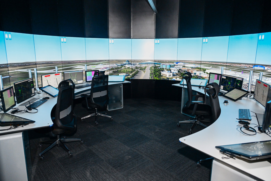 Prezident İlham Əliyev Milli Aviasiya Akademiyasında Beynəlxalq Təlim Mərkəzinin açılışında iştirak edib<font color=red> - FOTOLAR</font>