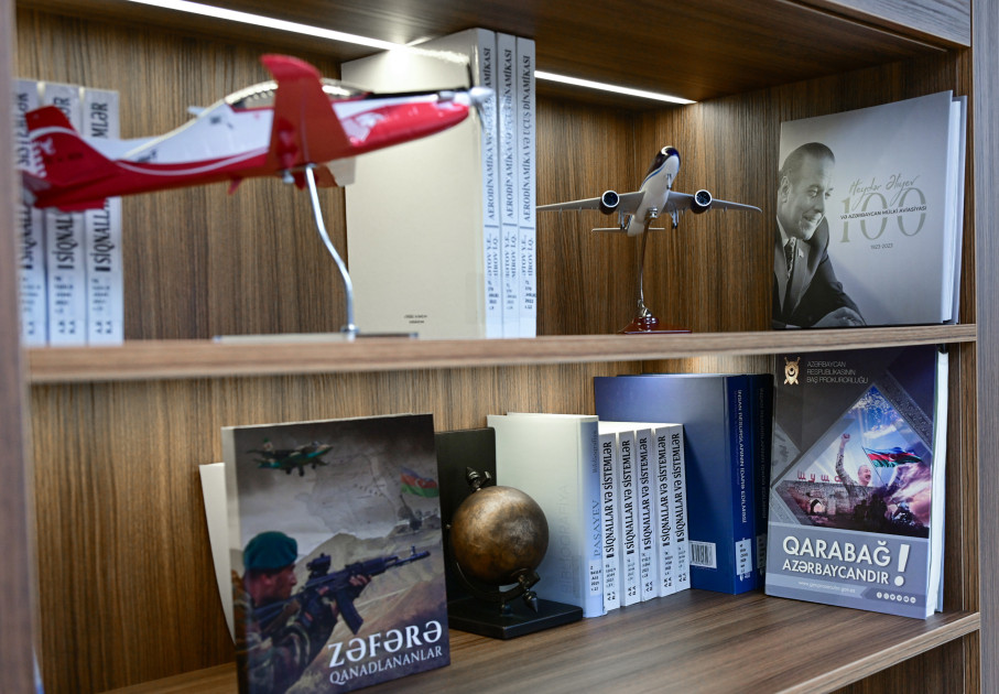 Prezident İlham Əliyev Milli Aviasiya Akademiyasında Beynəlxalq Təlim Mərkəzinin açılışında iştirak edib<font color=red> - FOTOLAR</font>