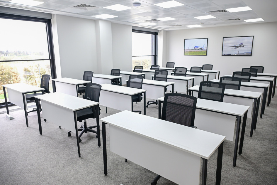 Prezident İlham Əliyev Milli Aviasiya Akademiyasında Beynəlxalq Təlim Mərkəzinin açılışında iştirak edib<font color=red> - FOTOLAR</font>