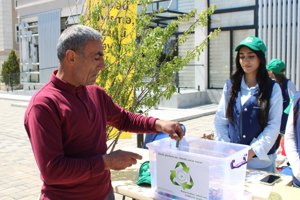 Babək rayonunda “Tullantıları tinglərə dəyiş” aksiyası keçirilib<font color=red> - FOTOLAR</font>