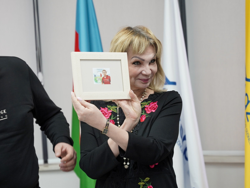 Anatoli Banişevskinin yubiley poçt markaları dövriyyəyə buraxılıb<font color=red> - FOTOLAR</font>