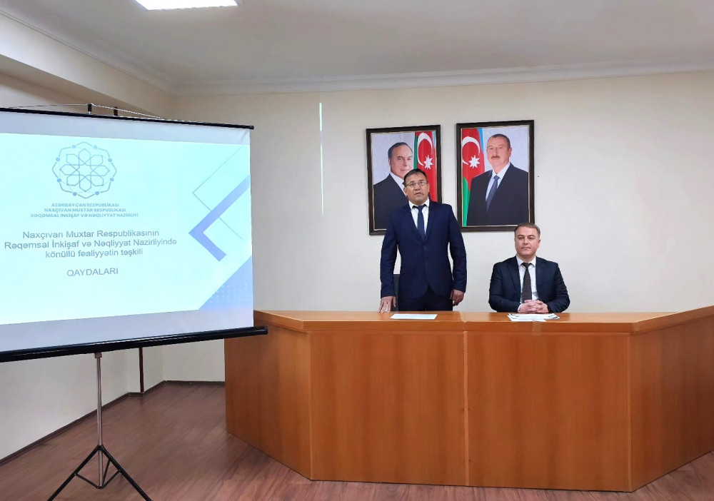 Naxçıvanda rəqəmsal könüllülərlə görüş keçirilib<font color=red> - FOTOLAR</font>