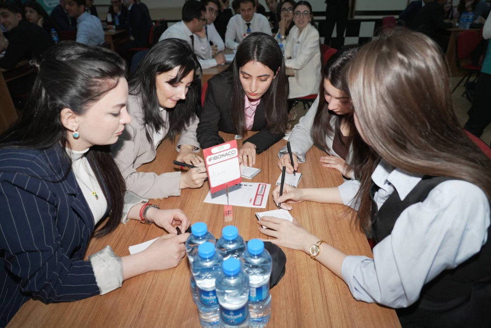 Naxçıvanda Ümummilli Lider Heydər Əliyevin xatirəsinə həsr olunmuş gənc əməkdaşlar arasında qurumlararası II “GİNius”  intellektual yarışının növbəti mərhələsi keçirilib<font color=red> - FOTOLAR</font>