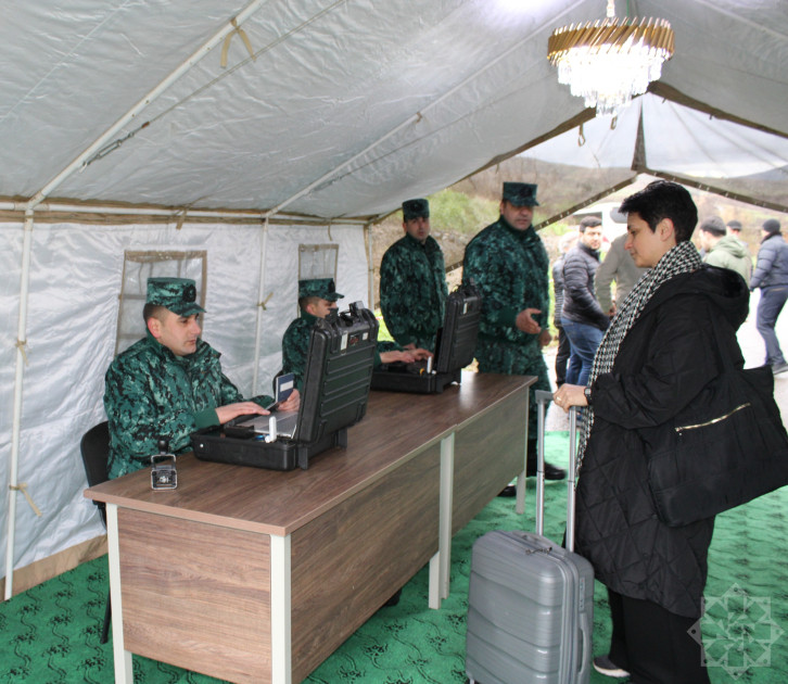 Ermənistanın vətəndaş cəmiyyətinin nümayəndələri “Sülh Körpüsü” Təşəbbüsü çərçivəsində Azərbaycana gəliblər<font color=red> - FOTOLAR</font>