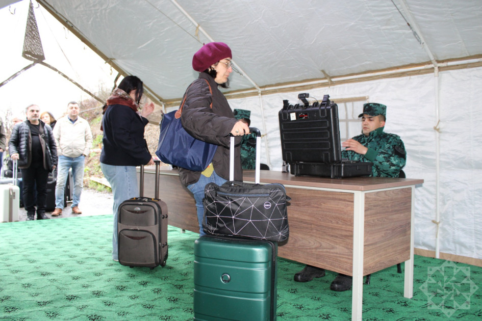 Ermənistanın vətəndaş cəmiyyətinin nümayəndələri “Sülh Körpüsü” Təşəbbüsü çərçivəsində Azərbaycana gəliblər<font color=red> - FOTOLAR</font>