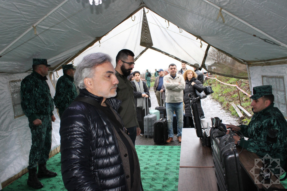 Ermənistanın vətəndaş cəmiyyətinin nümayəndələri “Sülh Körpüsü” Təşəbbüsü çərçivəsində Azərbaycana gəliblər<font color=red> - FOTOLAR</font>