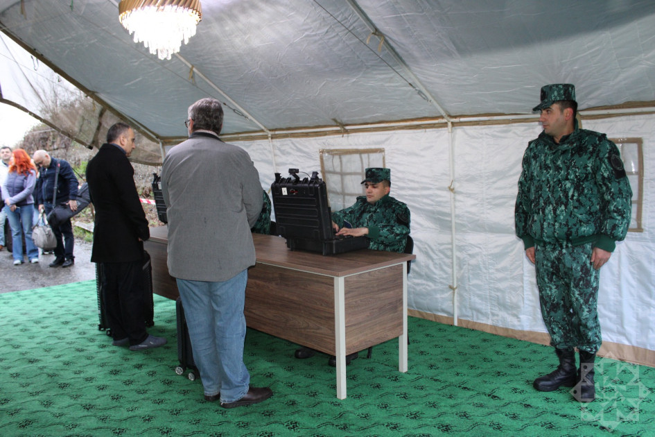 Ermənistanın vətəndaş cəmiyyətinin nümayəndələri “Sülh Körpüsü” Təşəbbüsü çərçivəsində Azərbaycana gəliblər<font color=red> - FOTOLAR</font>