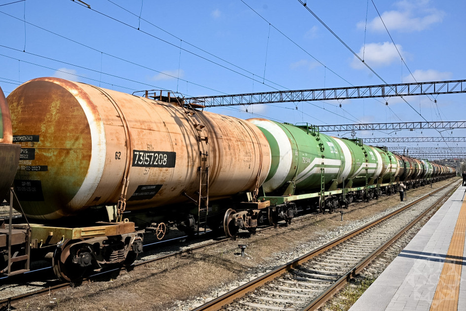 Azərbaycandan Ermənistana neft məhsullarının növbəti partiyası ixrac olunub<font color=red> - FOTOLAR</font>