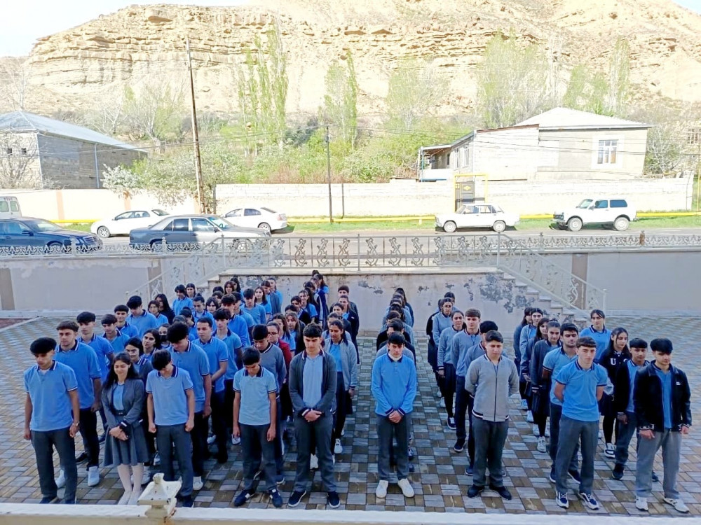 Naxçıvanda XI siniflər üçün tədris ilinin dördüncü buraxılış qiymətləndirmə monitorinqi keçirilib<font color=red> - FOTOLAR</font>