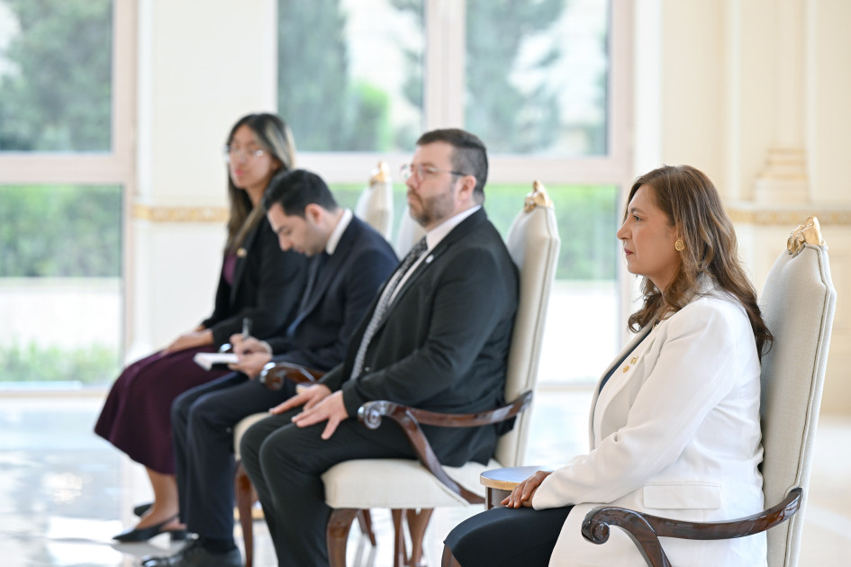 Prezident İlham Əliyev Kolumbiyanın Azərbaycanda yeni təyin olunmuş səfirini qəbul edib <font color='red'> - YENİLƏNƏCƏK</font><font color=red> - FOTOLAR</font>