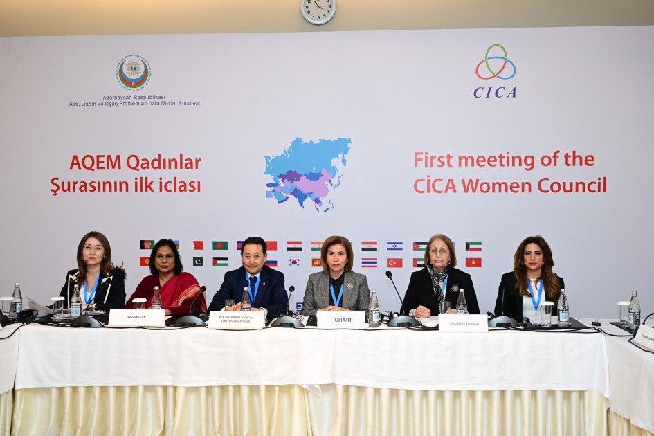 AQEM Qadınlar Şurasının ilk iclasında mühüm çağırışlar səsləndirilib<font color=red> - FOTOLAR</font>