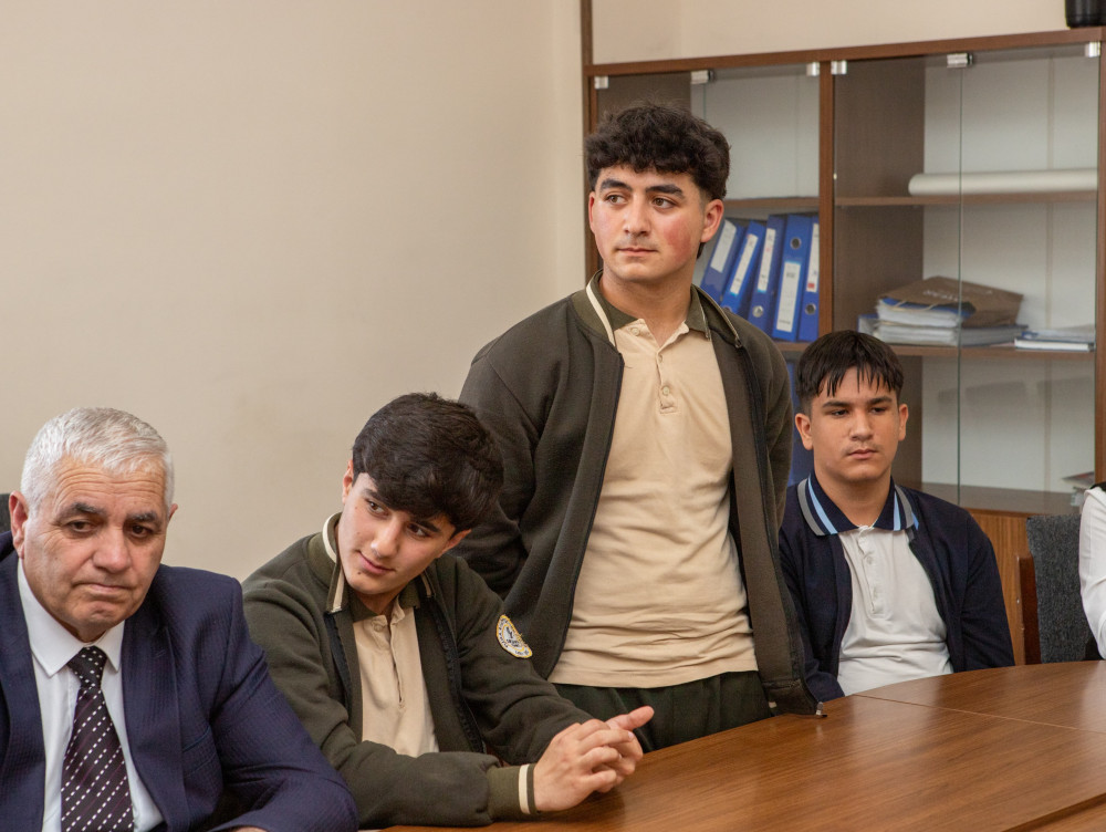 Respublika Fənn Olimpiadalarının final mərhələsinə vəsiqə qazanan şagirdlərlə görüş keçirilib<font color=red> - FOTOLAR</font>