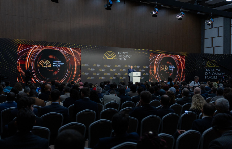 Antalya Diplomatiya Forumu başa çatıb<font color=red> - FOTOLAR</font>